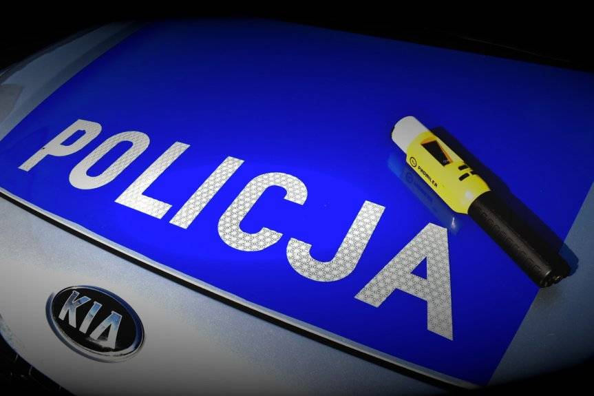 Prowadził mając ponad dwa promile. Dodatkowo nie miał uprawnień