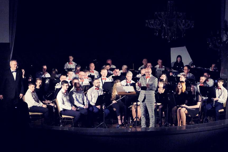 Muzyczna podróż przez Ameryki. Koncert Orkiestry Dętej w Targowiskach