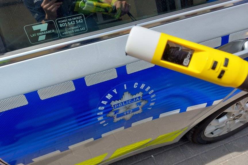 Pijany kierował ciągnikiem siodłowym z naczepą