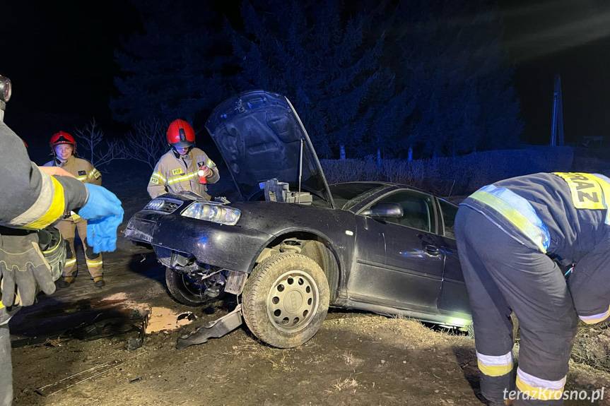 Miejsce Piastowe. Audi uderzyło w przepust