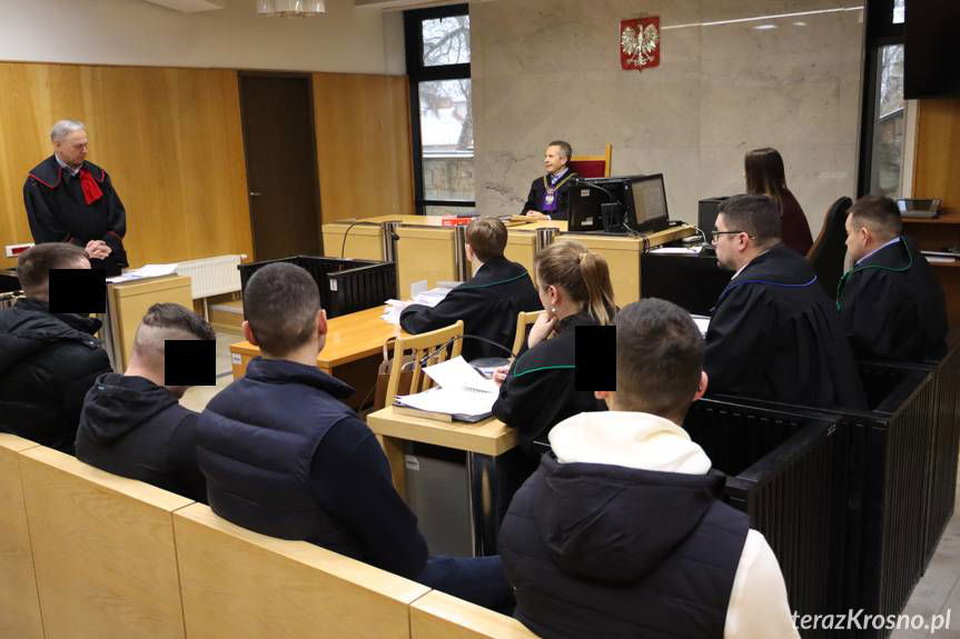 Wyrok sądu dla mieszkańców powiatu krośnieńskiego: chcieli upodlić poszkodowanego