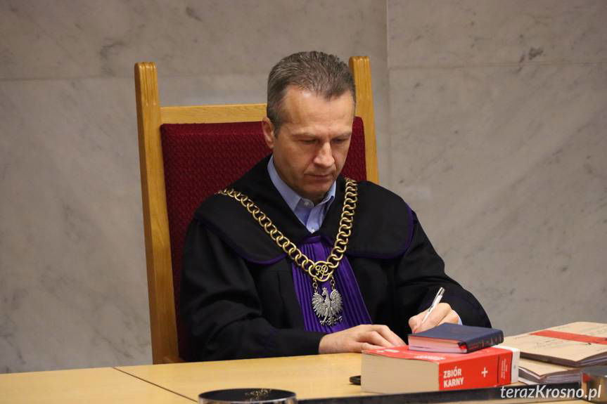 Wyrok sądu dla mieszkańców powiatu krośnieńskiego: chcieli upodlić poszkodowanego