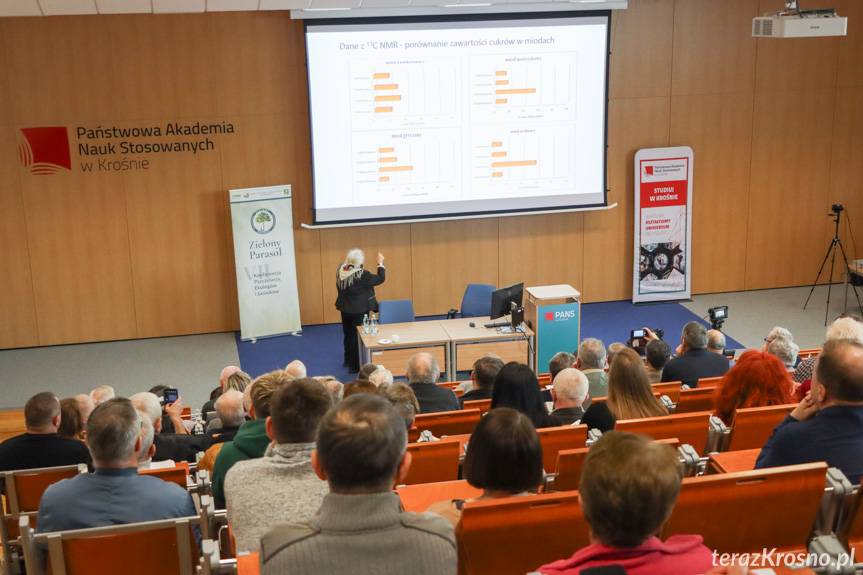 Zielony Parasol. Konferencja pszczelarzy, ekologów i leśników w Krośnie