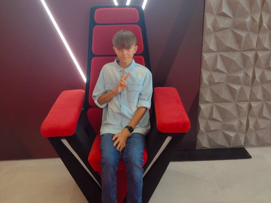 Hubert Piękoś z Moderówki wystąpi w The Voice Kids