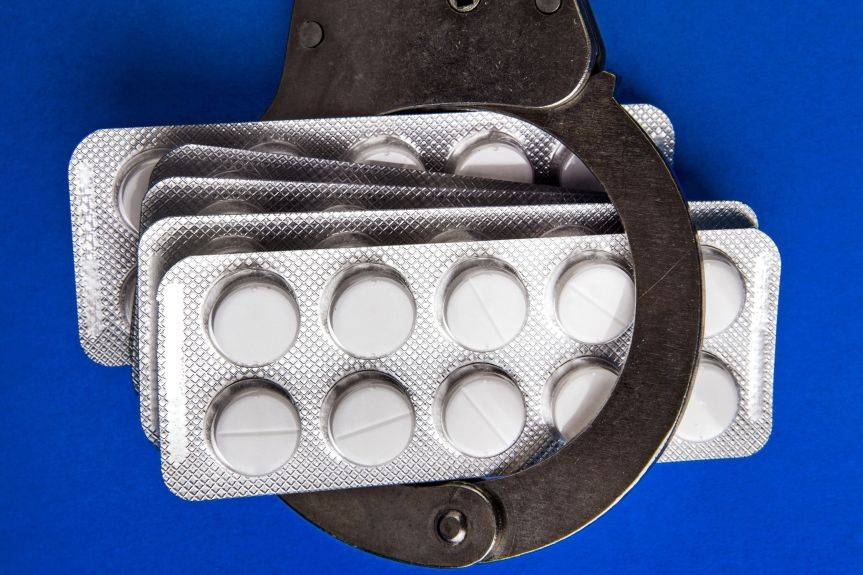 Lekarze, rodzina i 77 tysięcy tabletek - prokuratura ujawnia szczegóły