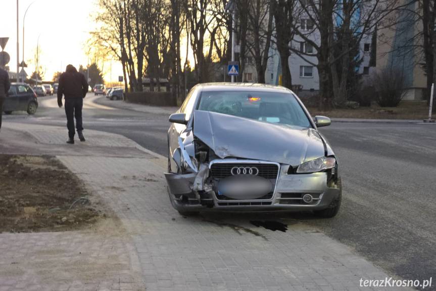 Zderzenie dwóch samochodów w Krośnie