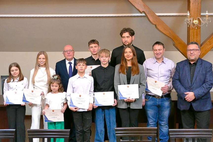 Stypendia dla sportowców z gminy Miejsce Piastowe rozdane