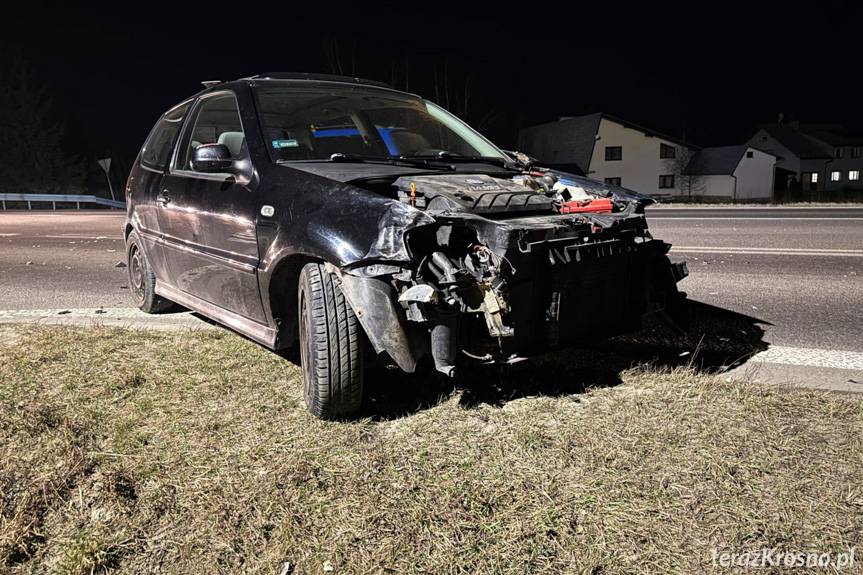 Zderzenie dwóch samochodów na DK19 w Komborni