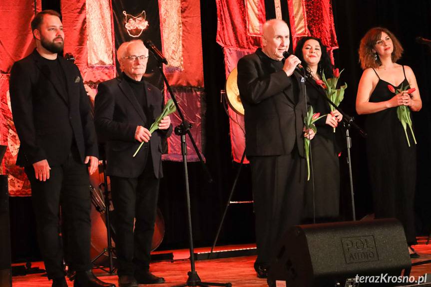 Artyści krakowskiej Piwnicy pod Baranami wystąpili w Rymanowie [ZDJĘCIA]