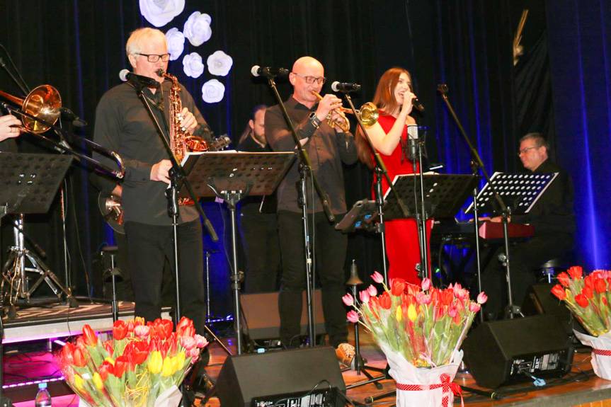 Muzyczna niespodzianka na Dzień Kobiet w gminie Chorkówka