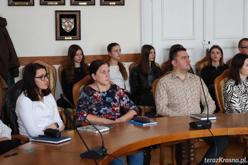 Żyj i oddychaj. Debata antysmogowa w Krośnie