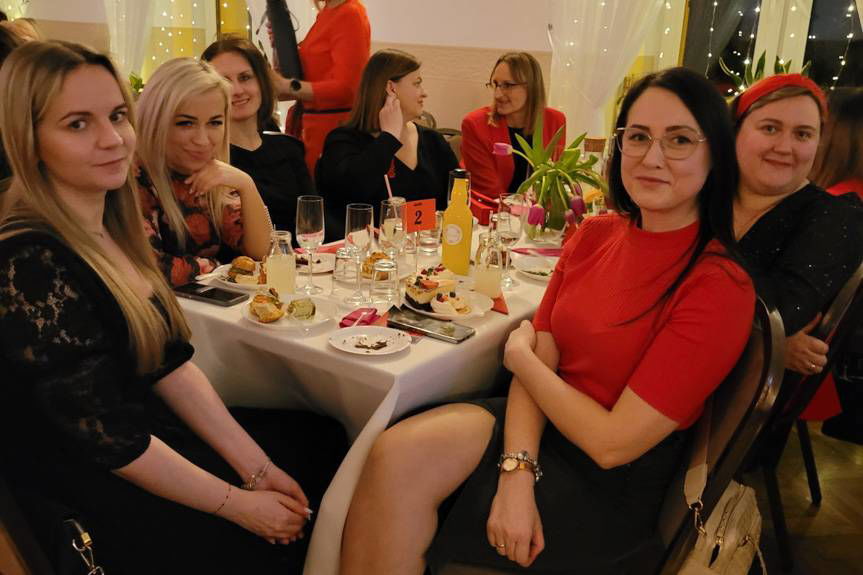 Lady in Red czyli Dzień Kobiet w wyjątkowym stylu