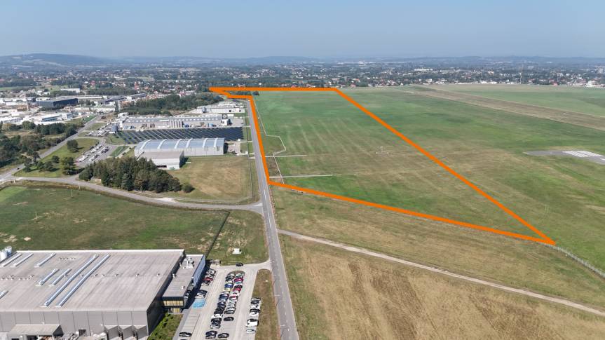 Nowa oferta dla inwestorów w Krośnie. Powiększy się strefa inwestycyjna przy lotnisku