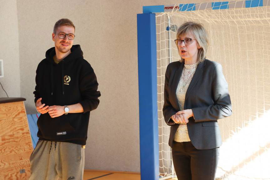 Profilaktyka z kulturą hip-hop. Raper Mikser w Krośnie [ZDJĘCIA]