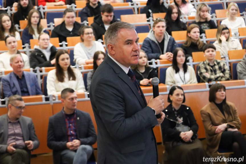 Czy sztuczna inteligencja zastąpi człowieka? [ZDJĘCIA]