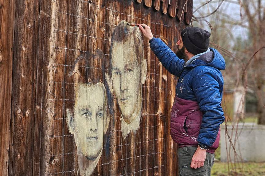 We Wrocance powstał niezwykły deskal. Opowiada historię miłości sprzed lat
