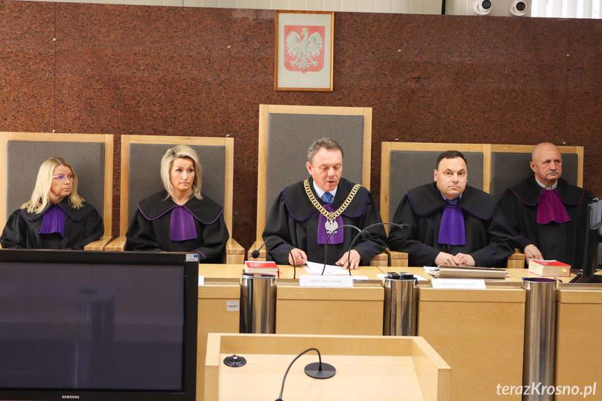 Śmiertelny cios nożem. Mieszkanka Krosna usłyszała wyrok