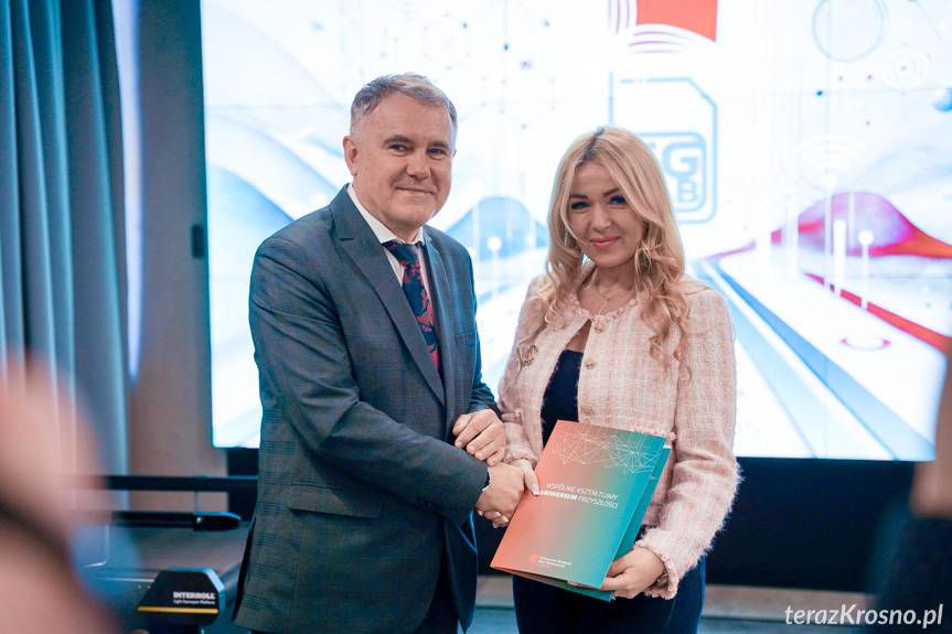 Firmy i instytucje wspierają PANS w Krośnie