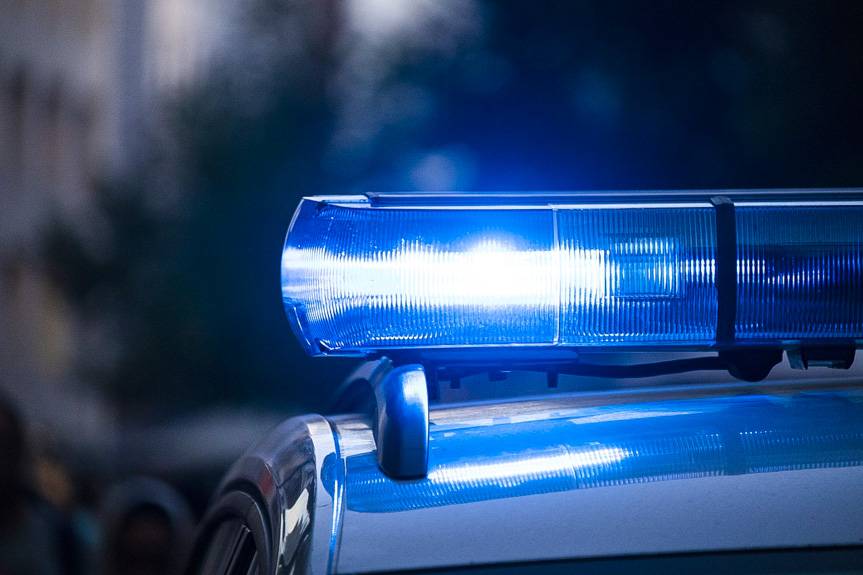 Kierowca z promilami i pasażerem poszukiwanym listem gończym