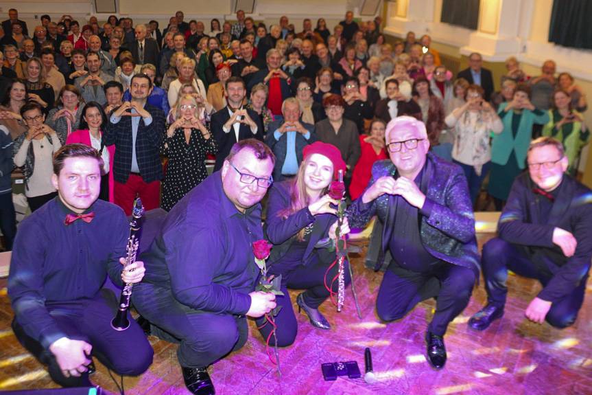 "Ulicami paryskich wspomnień". Wojciech Bardowski oczarował Iwonicz-Zdrój