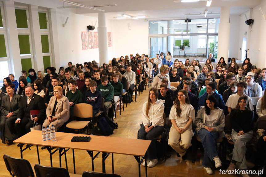 Liceum Ogólnokształcące w Rymanowie: polsko-węgierskim szlakiem po wiedzę i zdrowie [ZDJĘCIA]