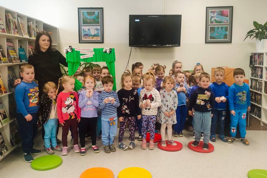 Biblioteka miejscem spotkania z baśnią i sztuką teatralną