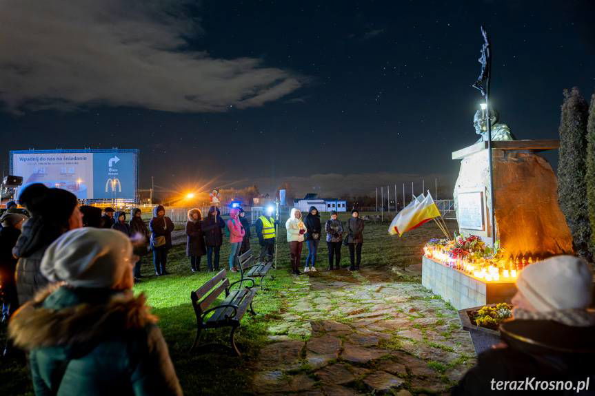 Z Miejsca Piastowego do Targowisk - marsz w duchu nauczania Jana Pawła II [ZDJĘCIA]