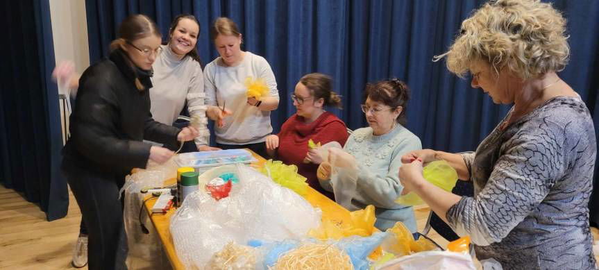 W Łężanach powstała kilkumetrowa palma