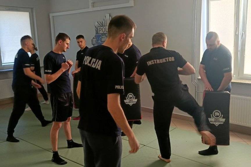 Realistyczne scenariusze i twarde zasady. Policjanci doskonalili techniki interwencji