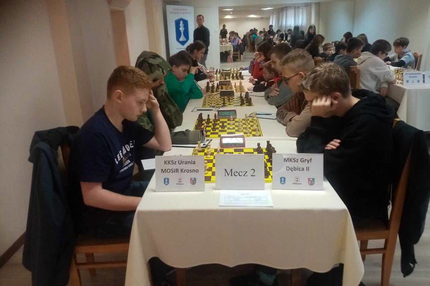 Mocny skład, wielki sukces. Drużyna z Krosna zagra w II lidze szachowej