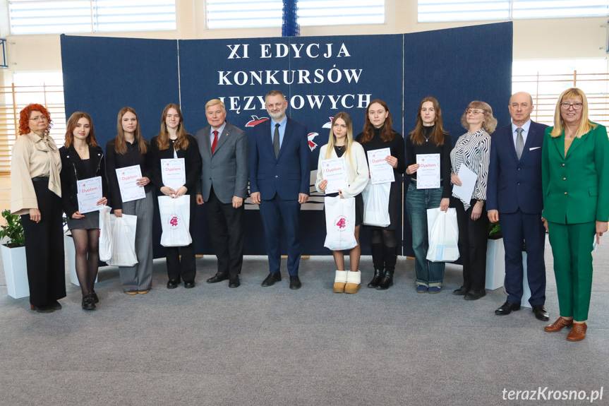 Warto uczyć się języków obcych. Podsumowanie wojewódzkich konkursów w II Liceum Ogólnokształcącym w Krośnie [ZDJĘCIA]