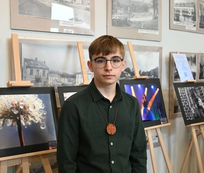 Wystawa fotograficzna Michała Jaracza z ZSKU w Krośnie