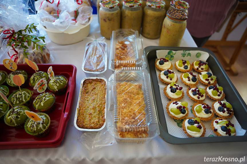 Kiermasz Wielkanocny "Lokalnie i z serca" w Dworze Szeptyckich [ZDJĘCIA]