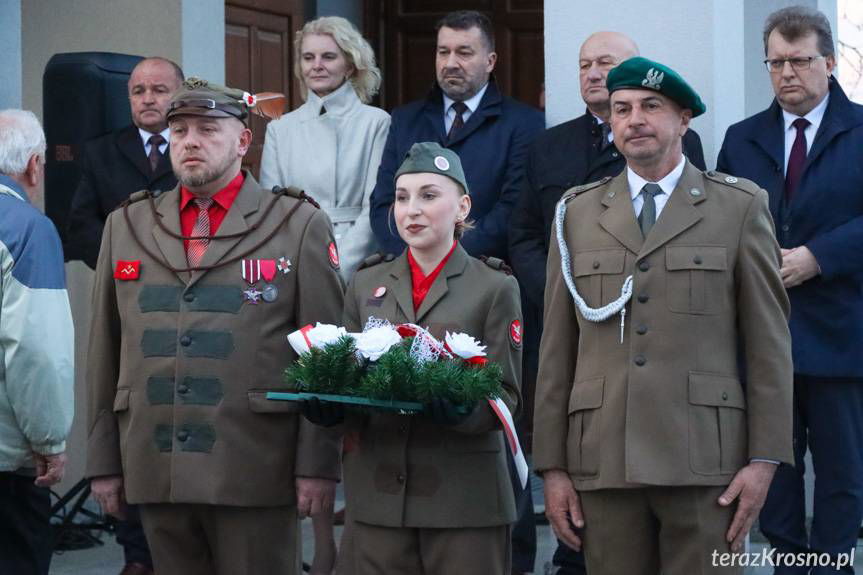 Rymanów pamięta o ofiarach Zbrodni Katyńskiej i Tragedii Smoleńskiej [ZDJĘCIA]