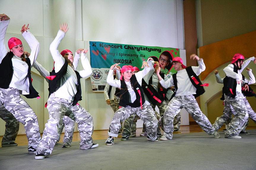 Muzyka, taniec i dobro. Jedlicze zagrało dla małego Nikosia