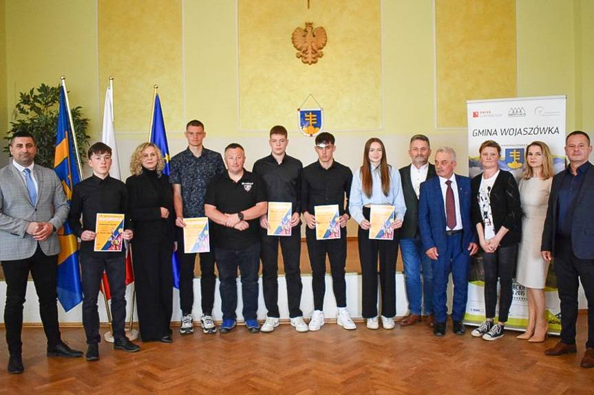 Młodzi sportowcy z gminy Wojaszówka docenieni za ciężką pracę i sukcesy