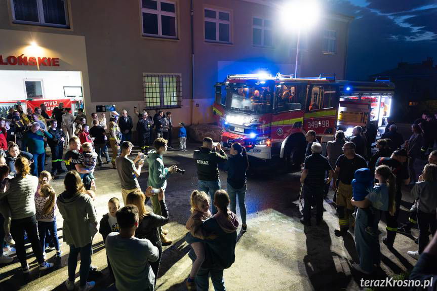 Strażacka feta w Łączkach Jagiellońskich. Nowy samochód ratowniczo-gaśniczy marki SCANIA zaprezentowany