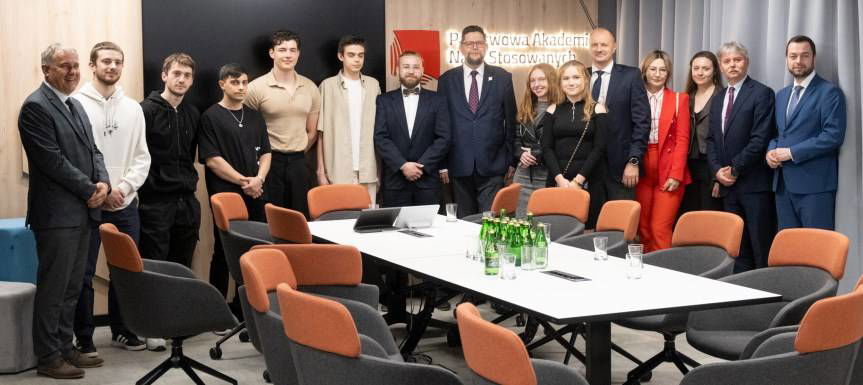 Minister Andrzej Szeptycki gościł w Państwowej Akademii Nauk Stosowanych w Krośnie