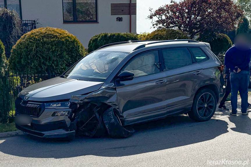 Zderzenie dwóch samochodów w Łężanach