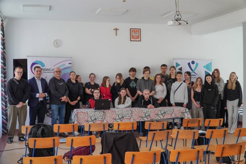 W Iwoniczu o przyszłości i zaangażowaniu młodych ludzi