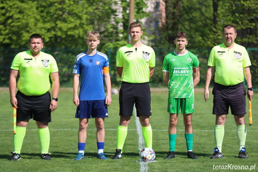 Juniorzy Guzikówki Krosno górą w pojedynku z Przełęczą Dukla [ZDJĘCIA]