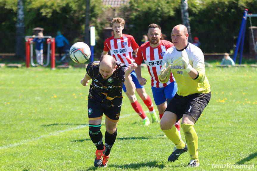 Milcza - Rymanów-Zdrój. Emocjonująca końcówka derbów gminy Rymanów [ZDJĘCIA]