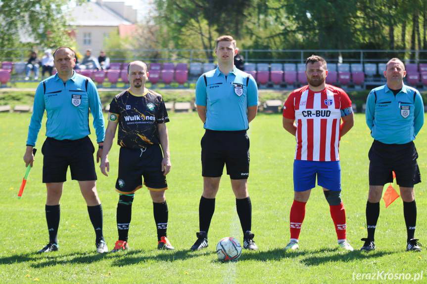 Milcza - Rymanów-Zdrój. Emocjonująca końcówka derbów gminy Rymanów [ZDJĘCIA]