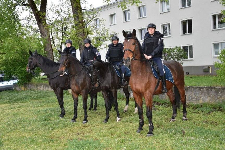 Policjanci zabezpieczali mecz piłki nożnej