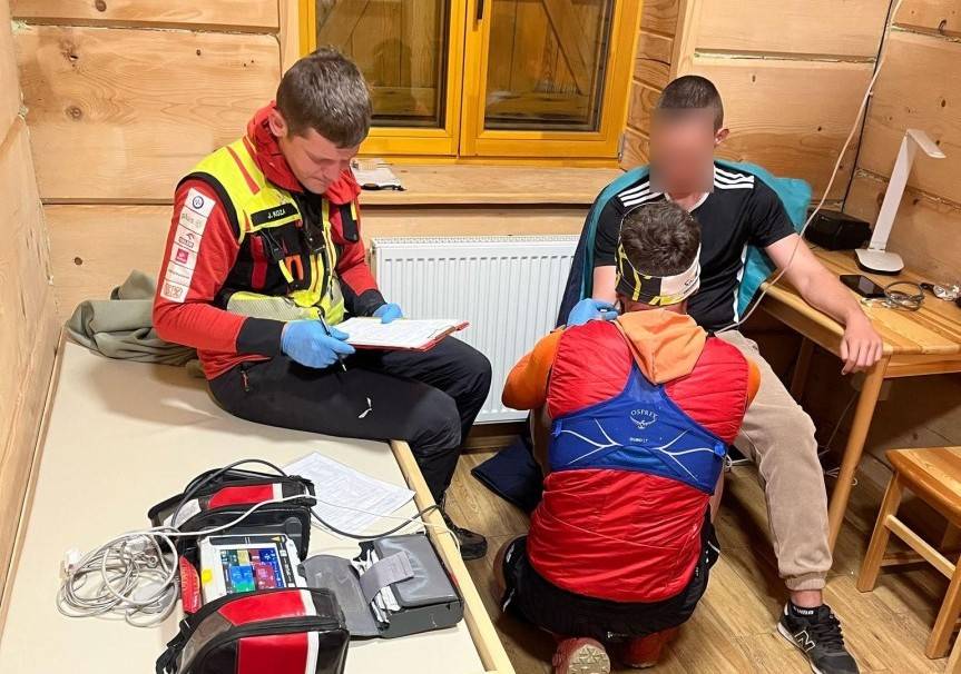 Turysta ukąszony przez żmiję. GOPR Bieszczady apeluje