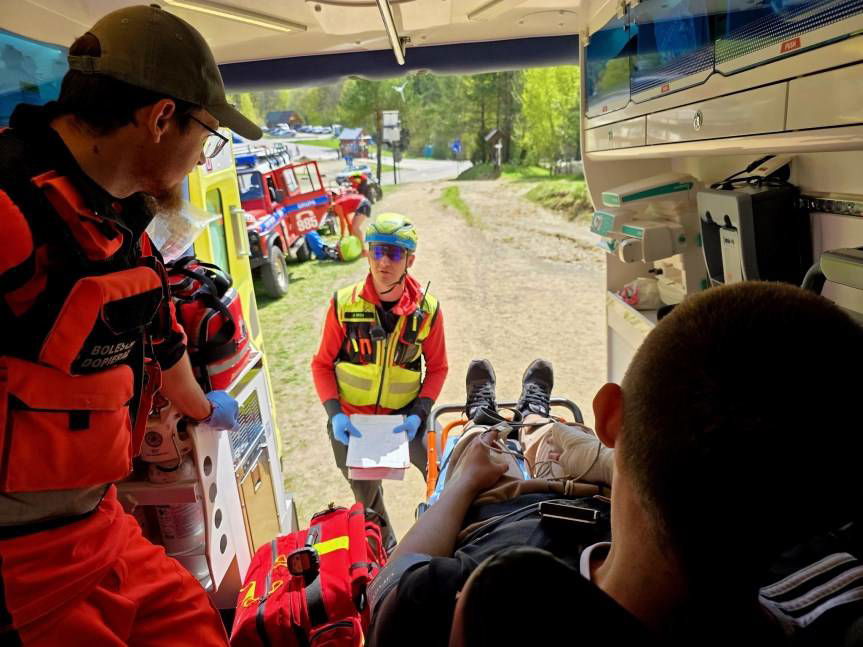 Turysta ukąszony przez żmiję. GOPR Bieszczady apeluje