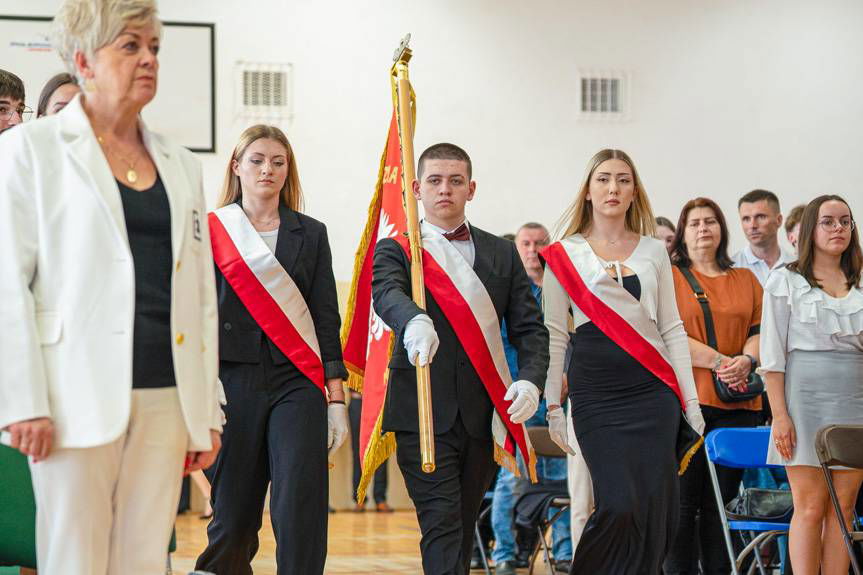 Maturzyści "Szczepanika"  zakończyli naukę. Przed nimi najważniejszy egzamin