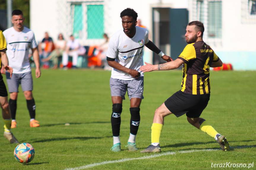 Iwonka Iwonicz górą w derbach gminy Iwonicz-Zdrój [ZDJĘCIA]