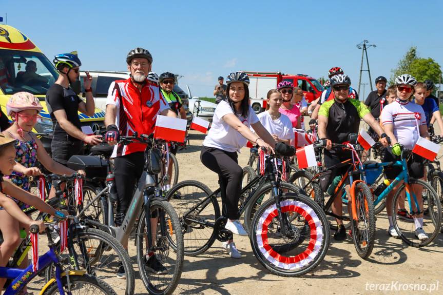 Kotylionowy rajd rowerowy po gminie Miejsce Piastowe [ZDJĘCIA]