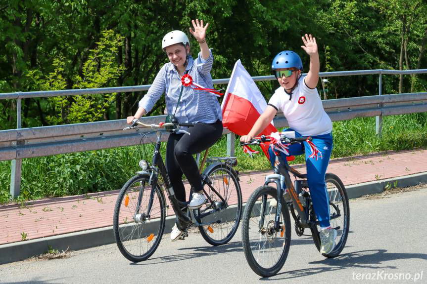 Kotylionowy rajd rowerowy po gminie Miejsce Piastowe [ZDJĘCIA]
